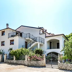 Casa Istriana Dajla Alloggio in famiglia